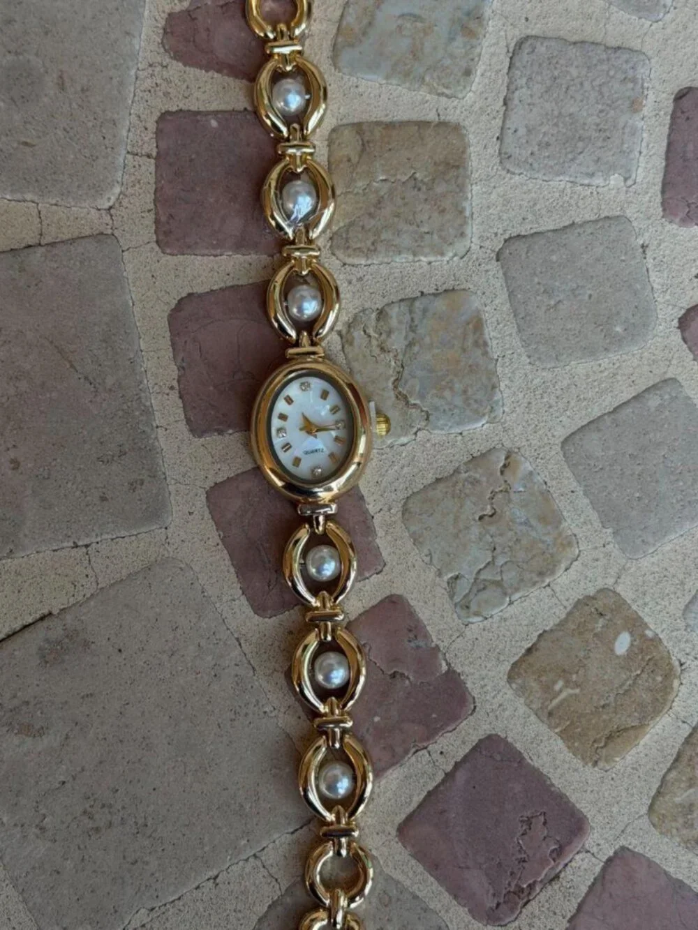 Dainty Gold Faux Pearl Dial Watch Preppy Y2K OS